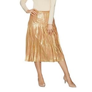 🎉9xHP🎉 ✨ NWOT Metallic Gold Faux Suede Pleated Midi Skirt